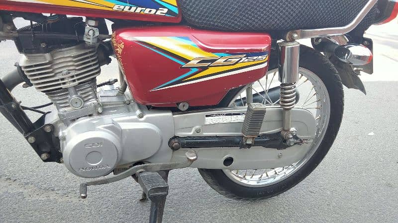 HONDA CG 125 totally genuine 10/10 condition 3