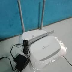 TP-Link routers single and double antenna slightly used with charger