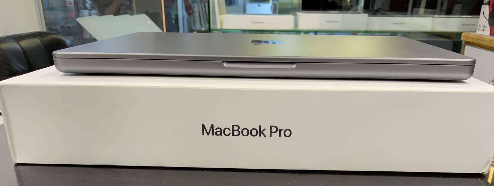 MACBOOK PRO 2021 WITH M1 PRO 0