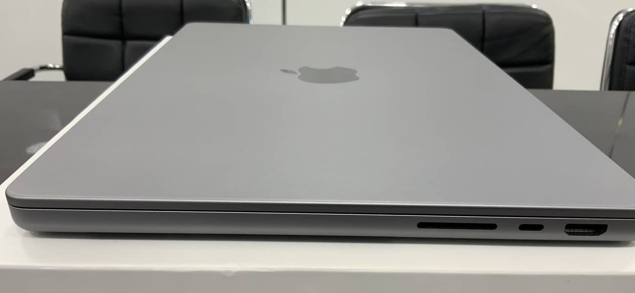 MACBOOK PRO 2021 WITH M1 PRO 1