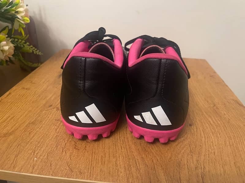 ADIDAS UNISEX PREDATOR ACCURACY. 4 TURF (Grippers) Football shoes 0