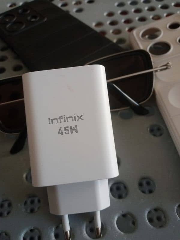 infinix note 30 8/256GB 6