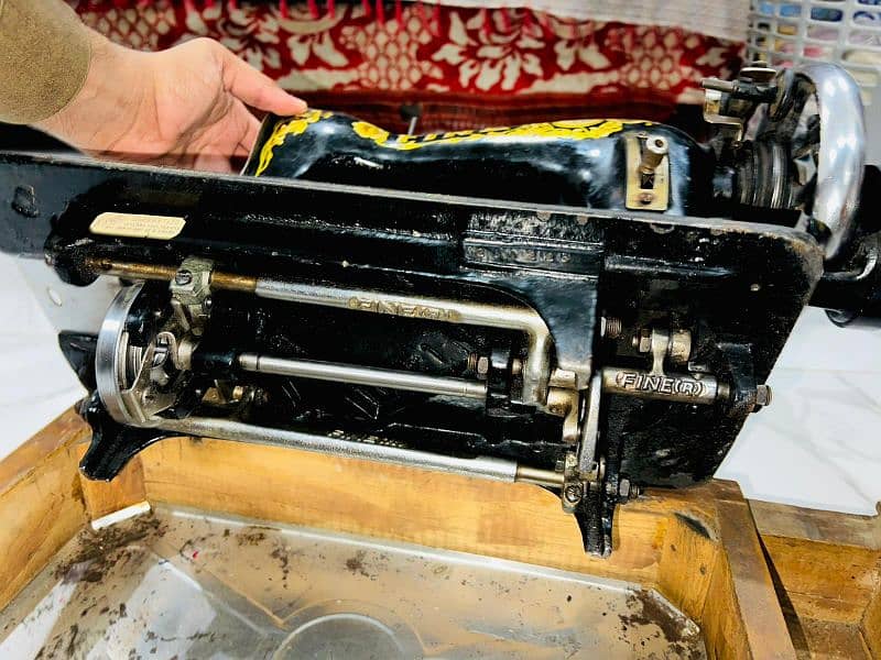 Sewing Machine in working sell 5