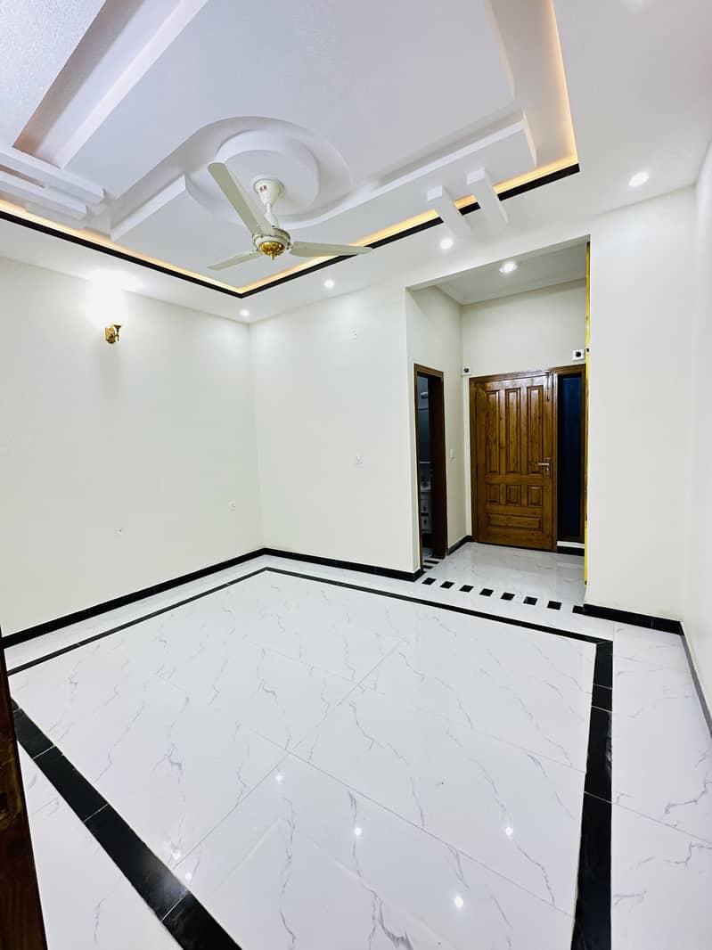 F-18 Faisal Town A Block House For Sale Near To Park 1