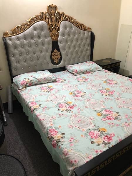 Bed Set with Side Tables, and Dressing Table 0