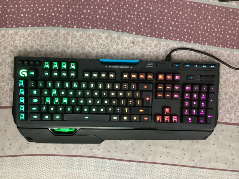 Logitech G910 Orion Spark Keyboard 8