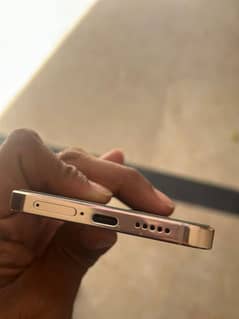 Vivo V23 5G  -Gold color 0