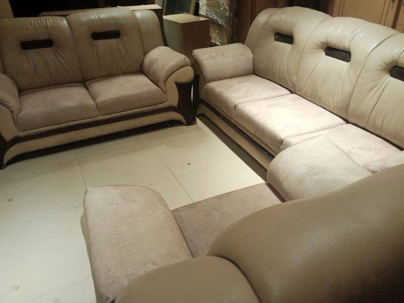 slightly used leather sofa set 3 2 1 seater 3