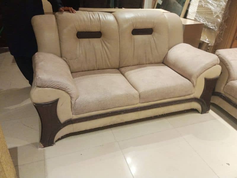 slightly used leather sofa set 3 2 1 seater 4