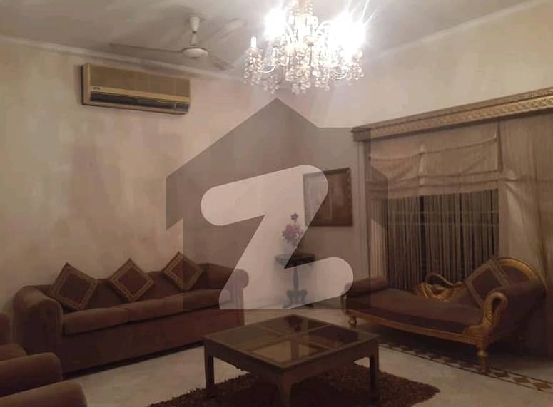 1 Kanal Beautifull Fully Farnished Lower Portion One BadRoom For RENT in DHA phase 4 (Only Girls) 1