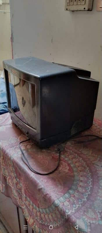 14 inches Sony tv 2