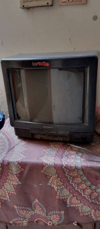 14 inches Sony tv 3