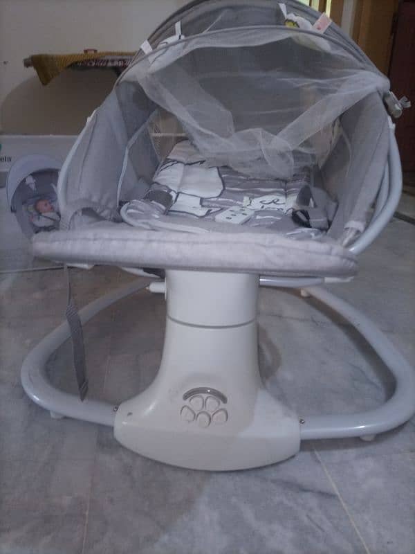 mastela electric baby swing 3