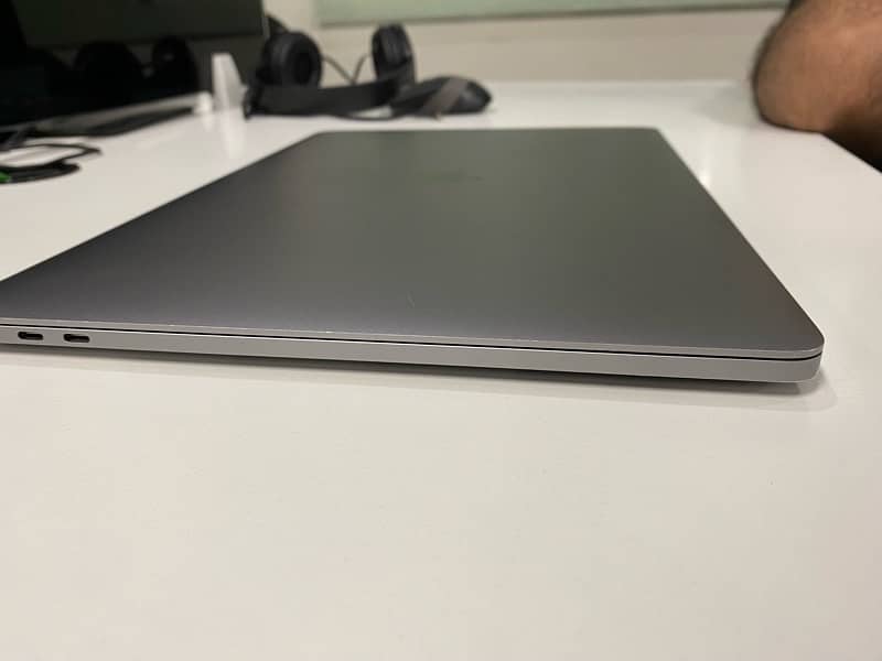 Apple Macbook Pro 2018 512GB 5