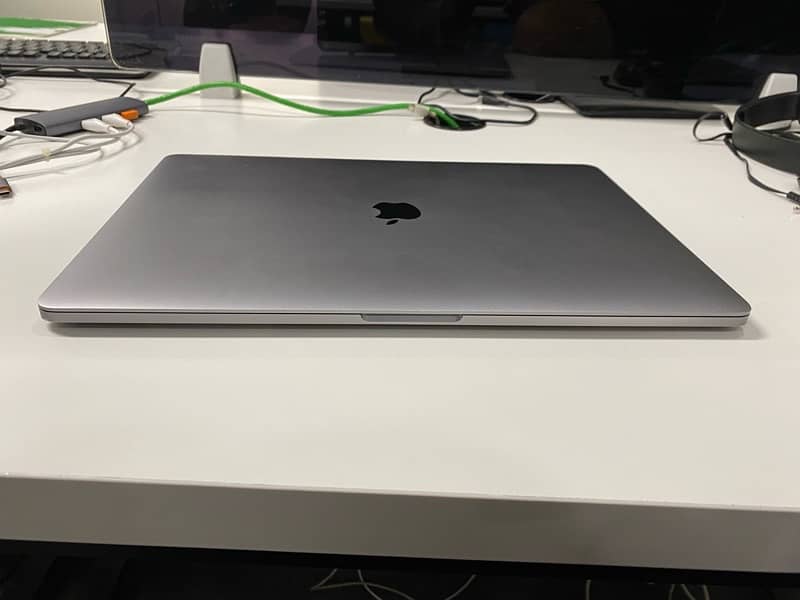 Apple Macbook Pro 2018 512GB 7