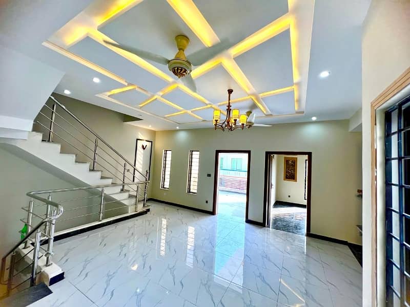 8 MARLA LUXURY BRAND NEW HOUSE FOR SALE MULTI F-17 ISLAMABAD 27