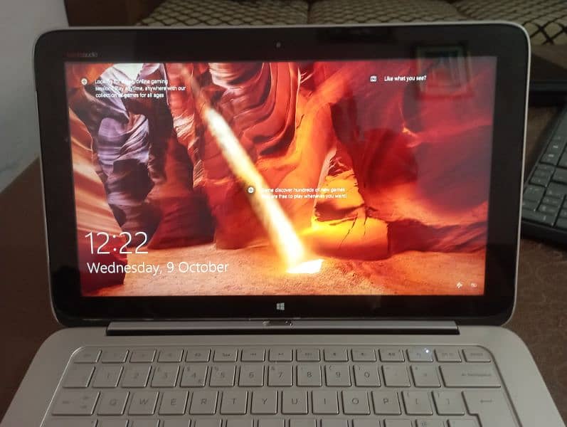 HP spectre 13 x2 pro i5 4th 4gb 128 gb SSD m2 3 hour plus battery 8