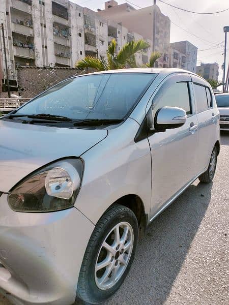 Daihatsu Mira 2012 2