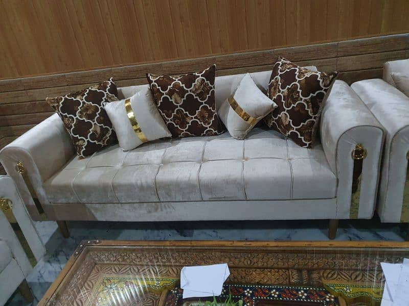 7Seater Sofa Set - New Condition 4