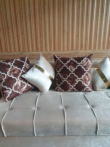 7Seater Sofa Set - New Condition 13