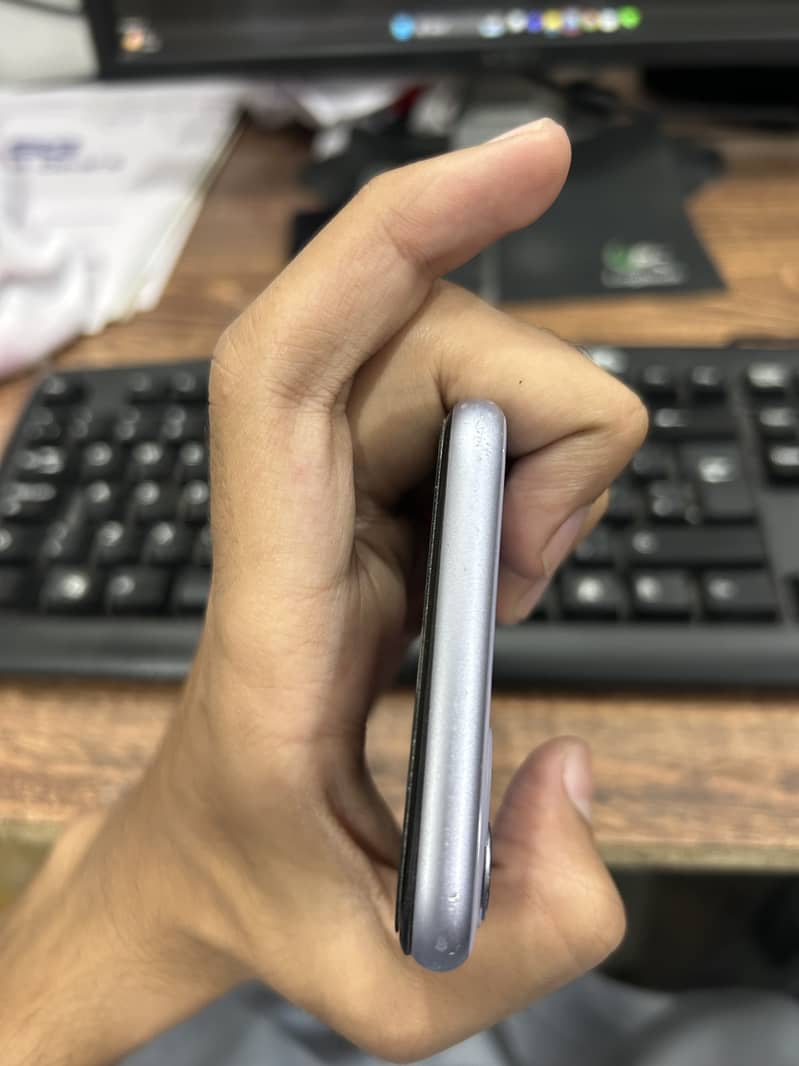 Iphone 11 nonpta factory unlocked 4