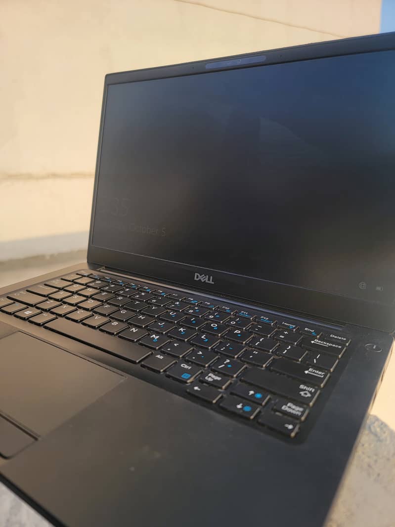 Dell Latitude 7390 2