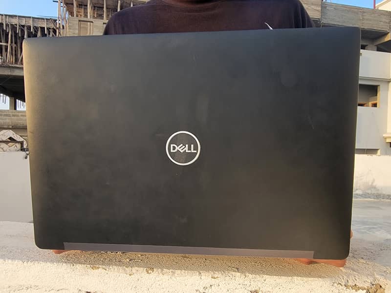 Dell Latitude 7390 8