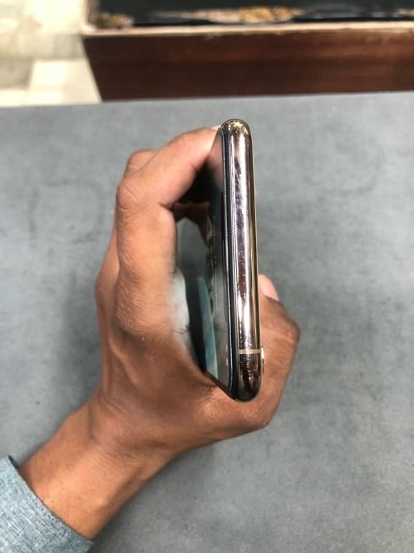 iphone xs max non pta 03035203203 6