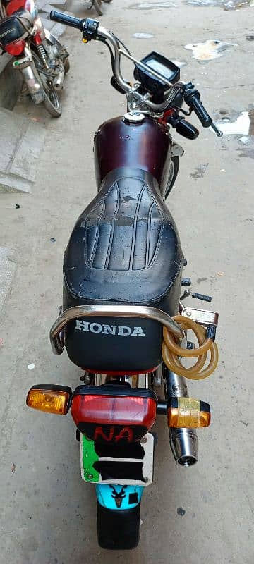 Honda CD 70 6