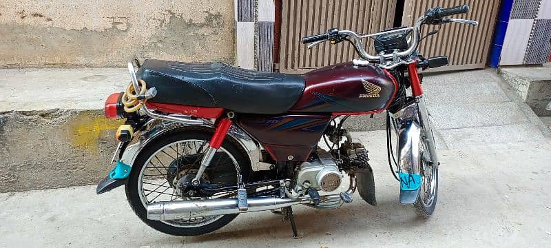 Honda CD 70 10