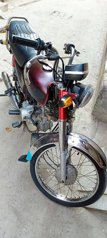 Honda CD 70 14