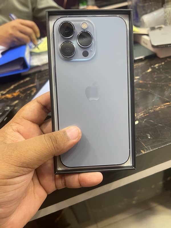 iPhone 13 pro 256gb PTA 1