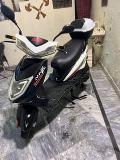 ow petrol scooty 2022 self start