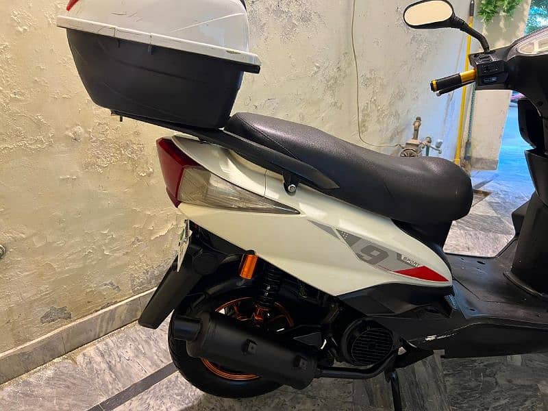 ow petrol scooty 2022 self start 3