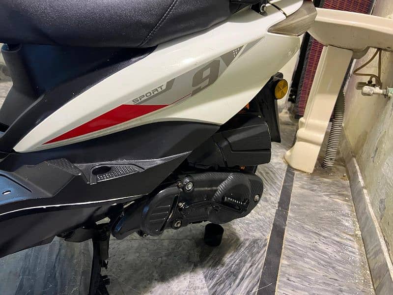 ow petrol scooty 2022 self start 4