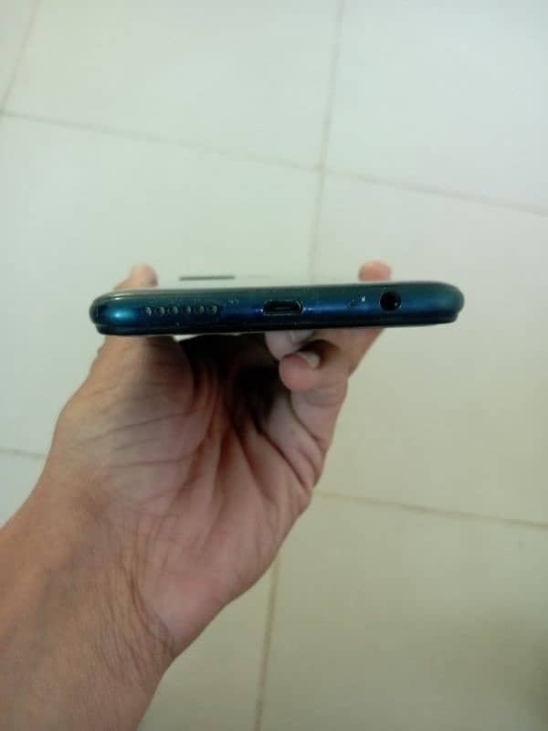 Infinix Hot 10 3