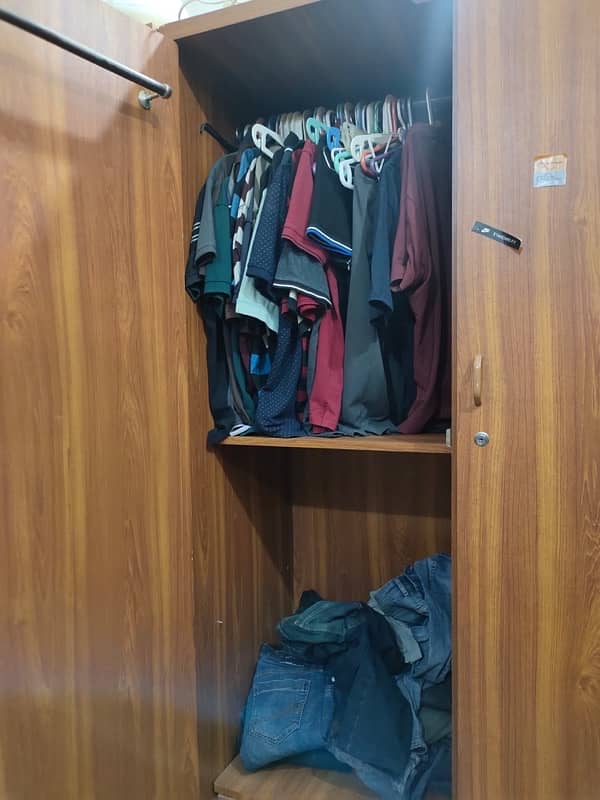 4 DOOR WARDROBE FOR SALE. 1