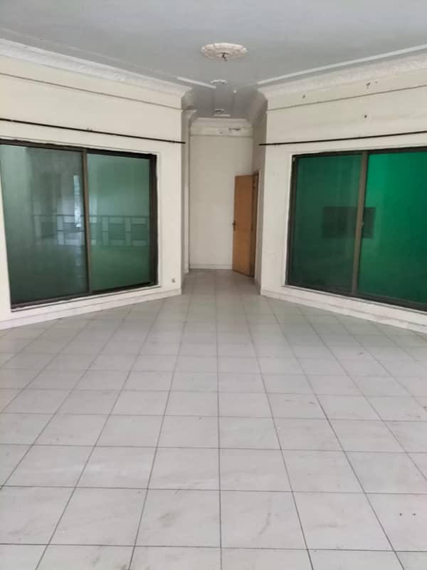 1 Kanal Facing Park With Full Basement Available House For Sale on 60 Feet Road 15