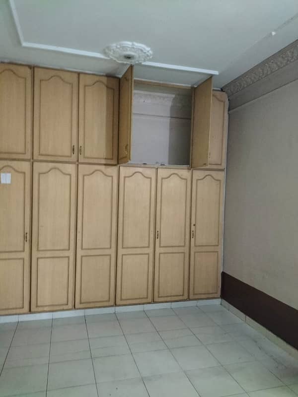 1 Kanal Facing Park With Full Basement Available House For Sale on 60 Feet Road 20