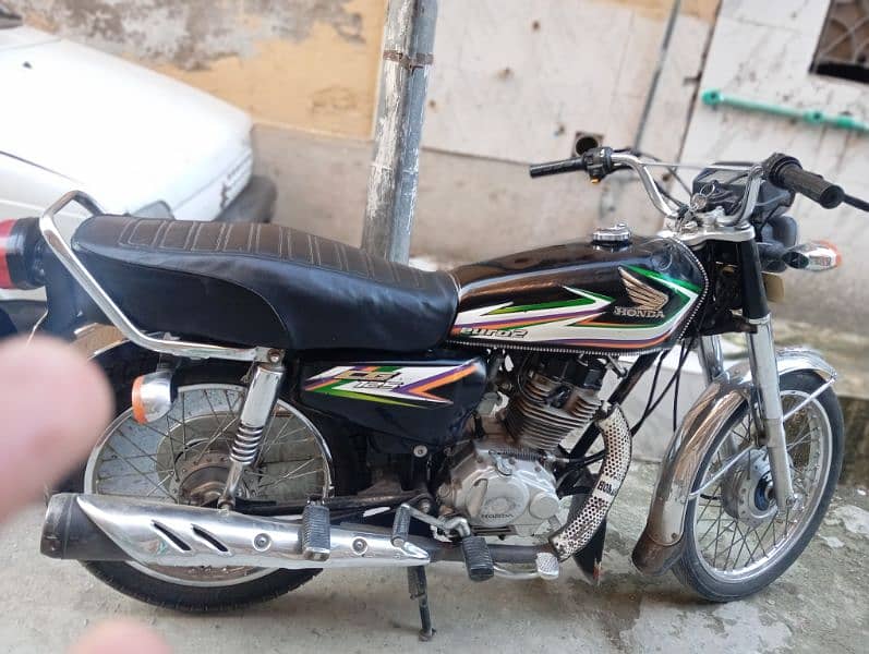 honda 125 black        2016 model original Saman all ok 1