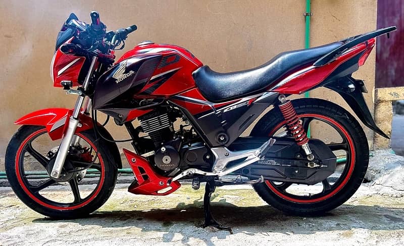 Honda Cb 150f in new condition 2018 Model 8