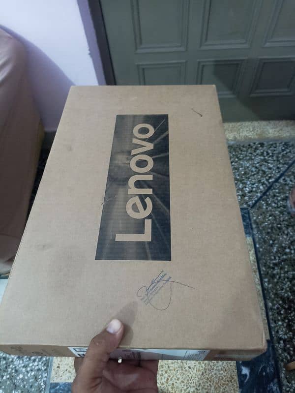 Lenovo v14 G3 12th generation 7