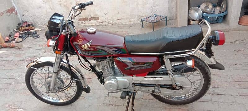 Honda CG125 7