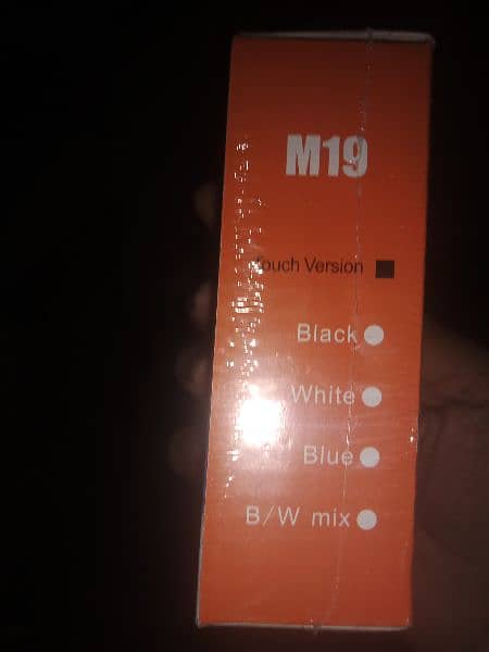 M19 wirless earphone 5