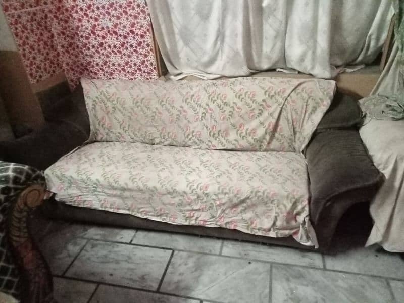 3 set of sofa 1