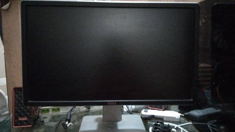 DELL 23 inches FHD IPS LED 3