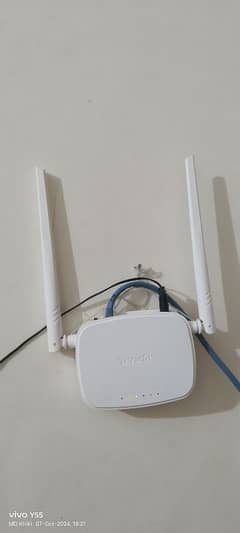 Tenda wifi router with box