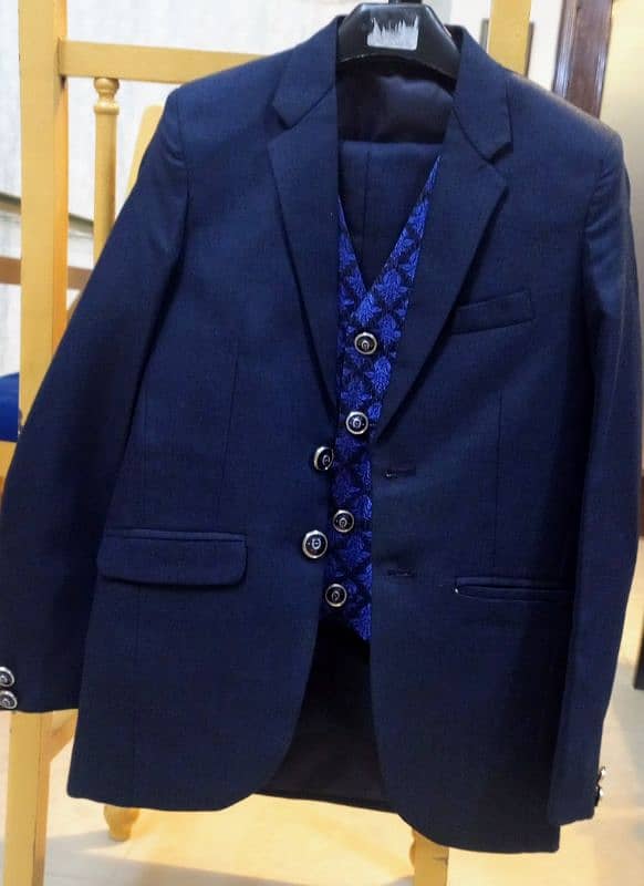 3 piece suit for boys . 1