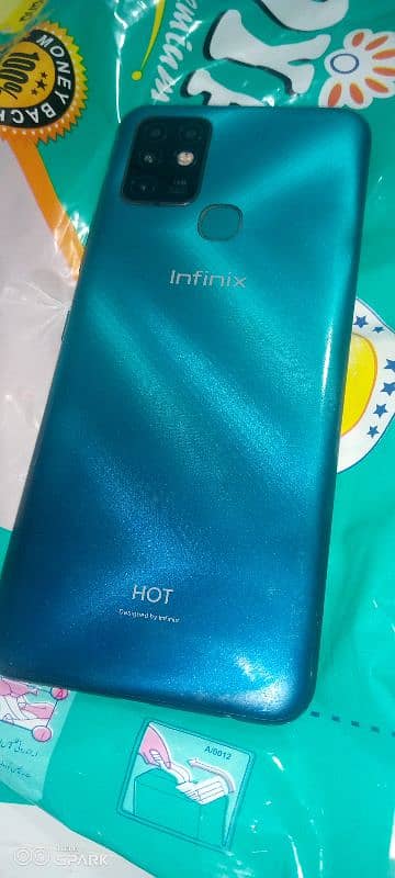 Infinix Hot 10 1