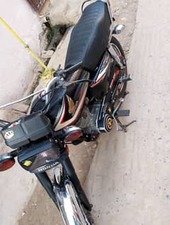 Honda 125 2015 model condition 10 by 10